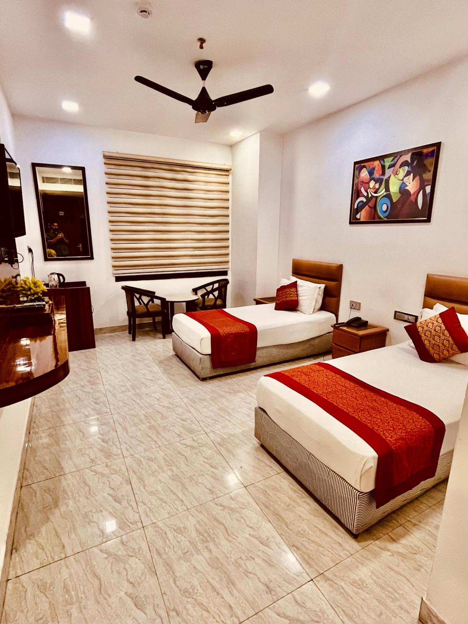 Amora Rooms Dwarka New Delhi Ngoại thất bức ảnh