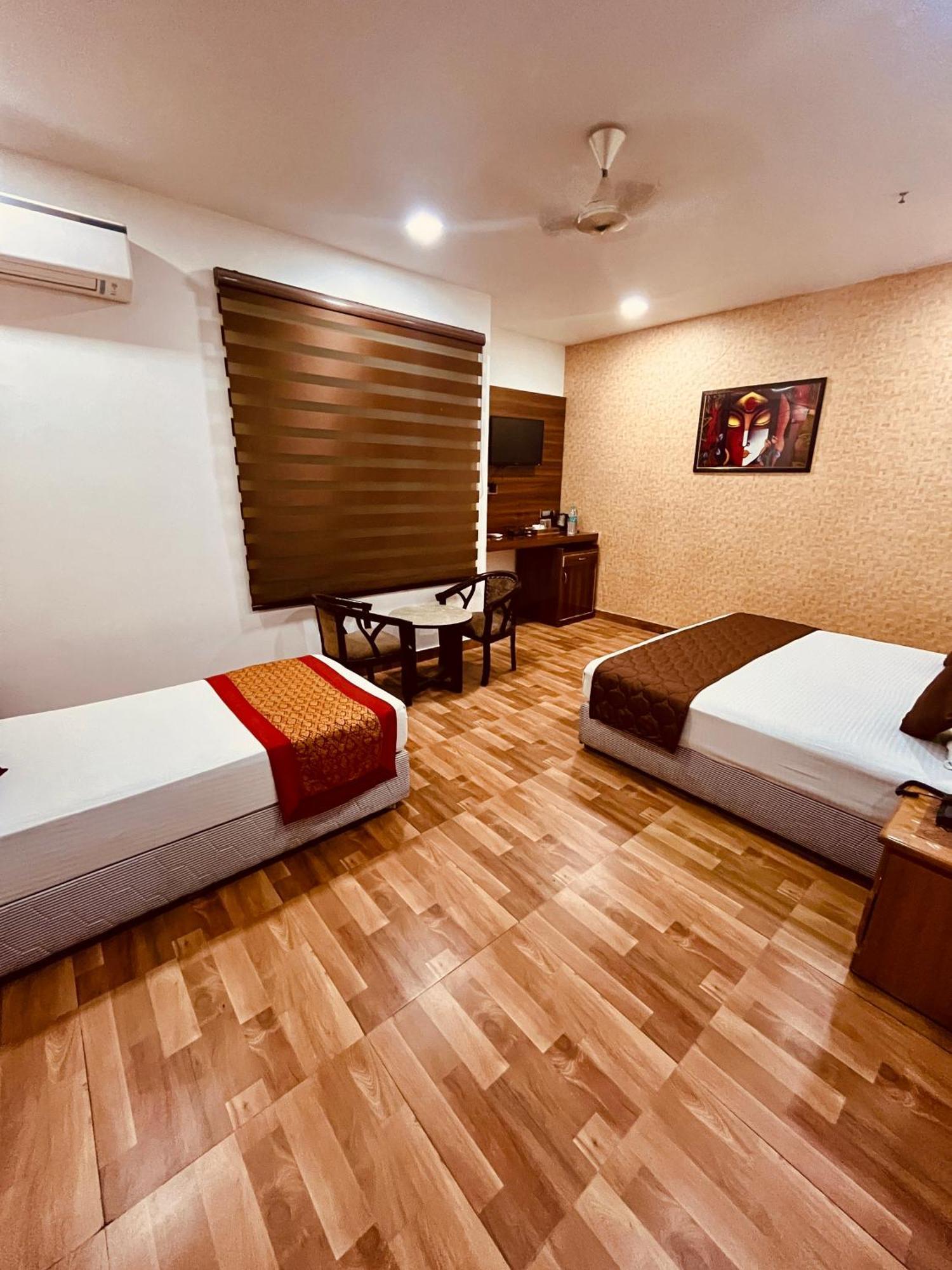 Amora Rooms Dwarka New Delhi Ngoại thất bức ảnh